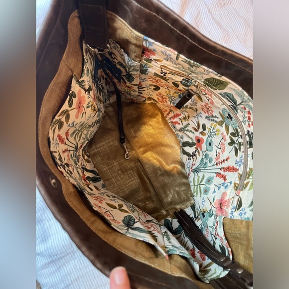 Rough and Tumble Komodo Pebble Lg Pillow Bucket Custom Rifle Paper Co Lining - Picture 5 of 6